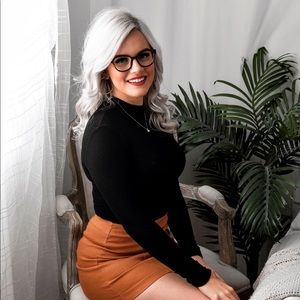 Meet your Posher, Tanis